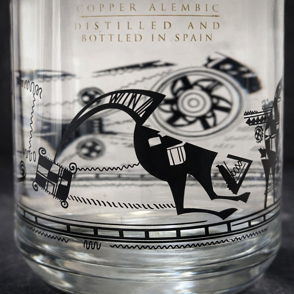 diseño de packaging botella ginebra