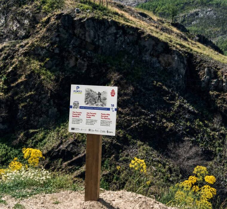 Placas interpretativas del proyecto turístico Porto en Clave