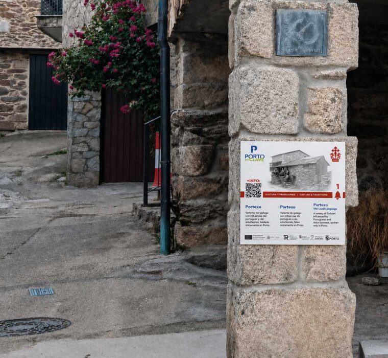 Placas interpretativas del proyecto turístico Porto en Clave